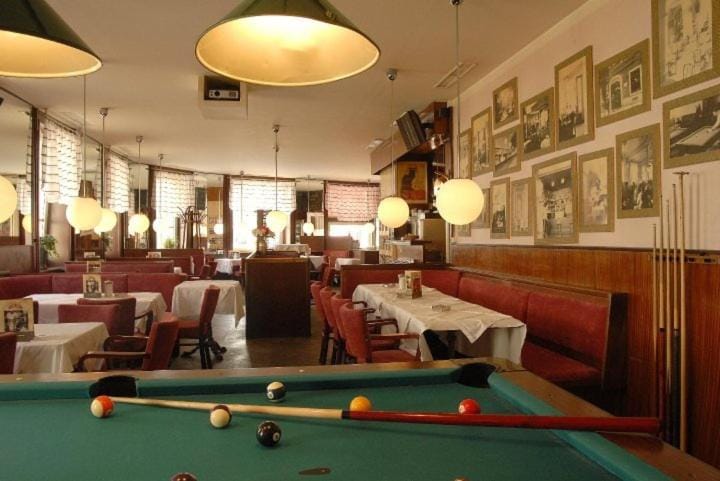 Lounge or bar, Buffet breakfast