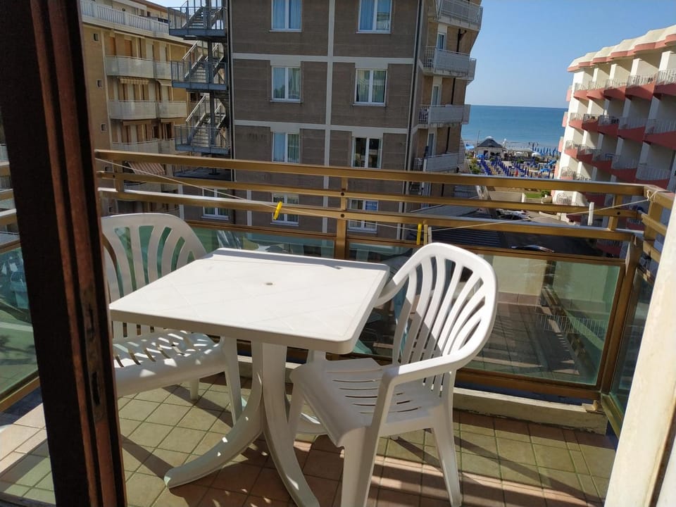 TV and multimedia, View (from property/room), Balcony/Terrace, Balcony/Terrace, Sea view