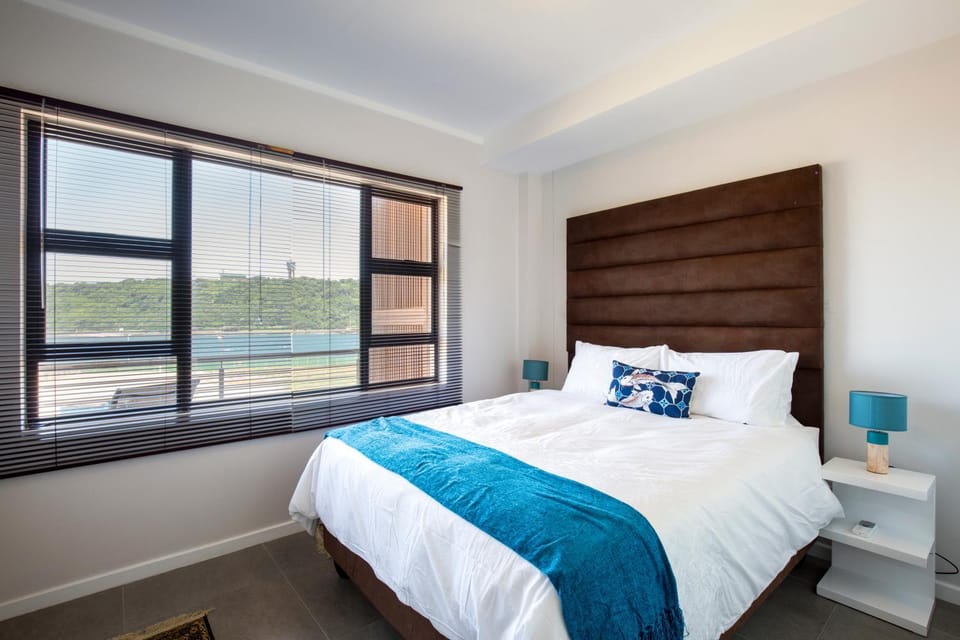 Stay at The Point - Outstanding open lookouts Apartment in Durban