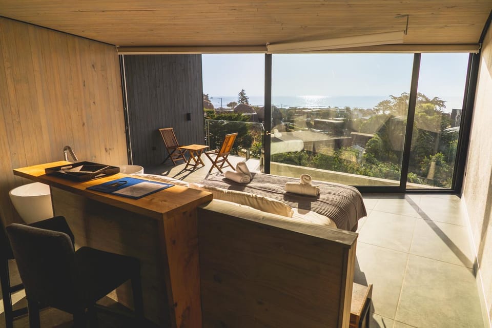 Garden view, Sea view