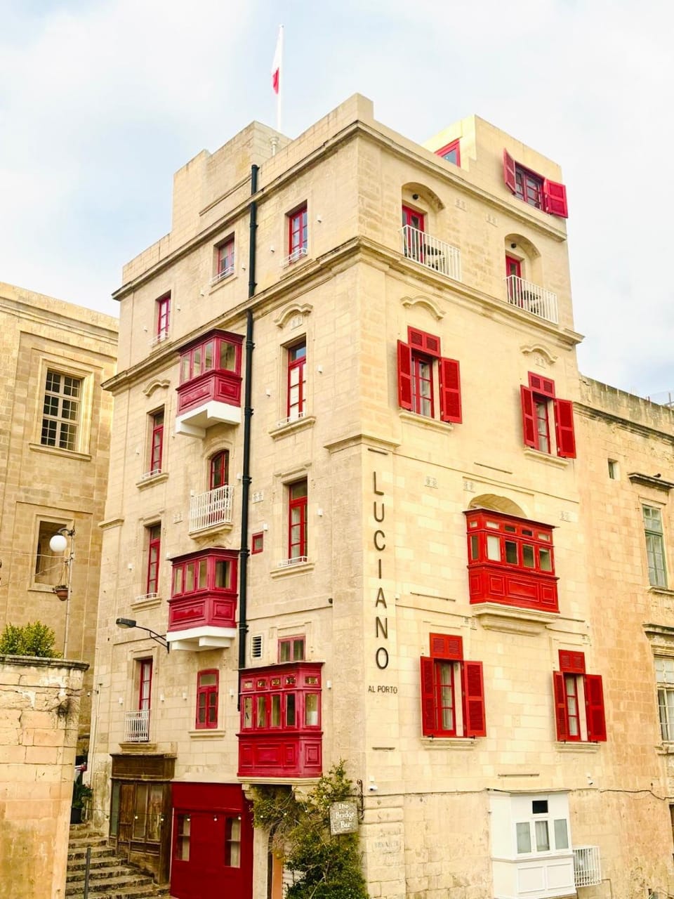 Property building, Day, Landmark view