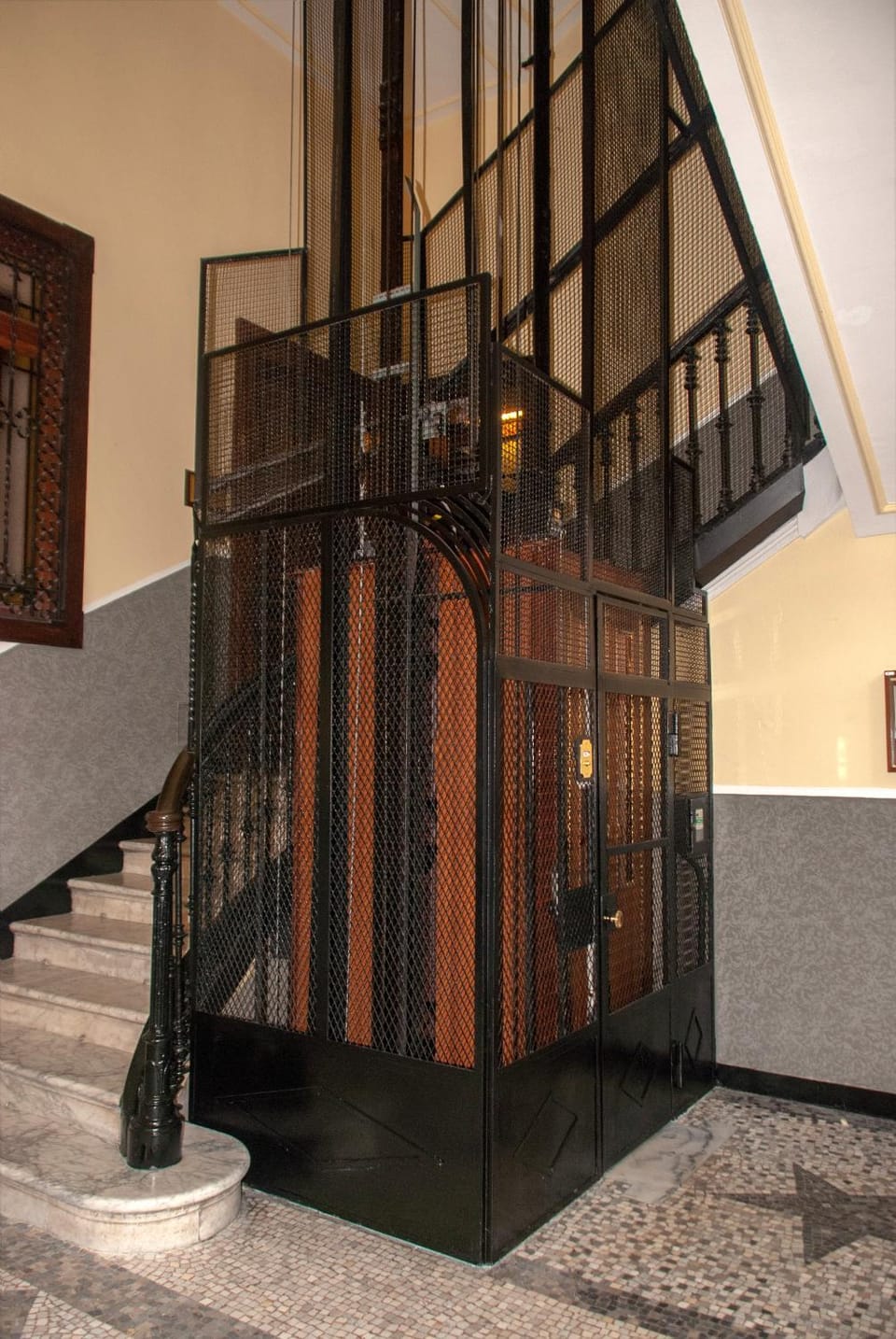 elevator