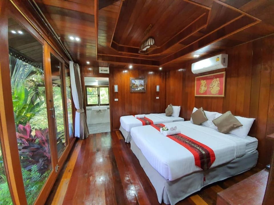 บ้านสวนในฝัน-ตลาดน้ำท่าคา Bed and Breakfast in Thailand