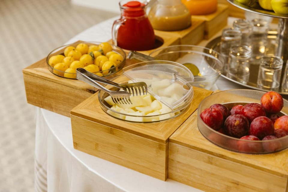 Food and drinks, Food, Breakfast, Continental breakfast