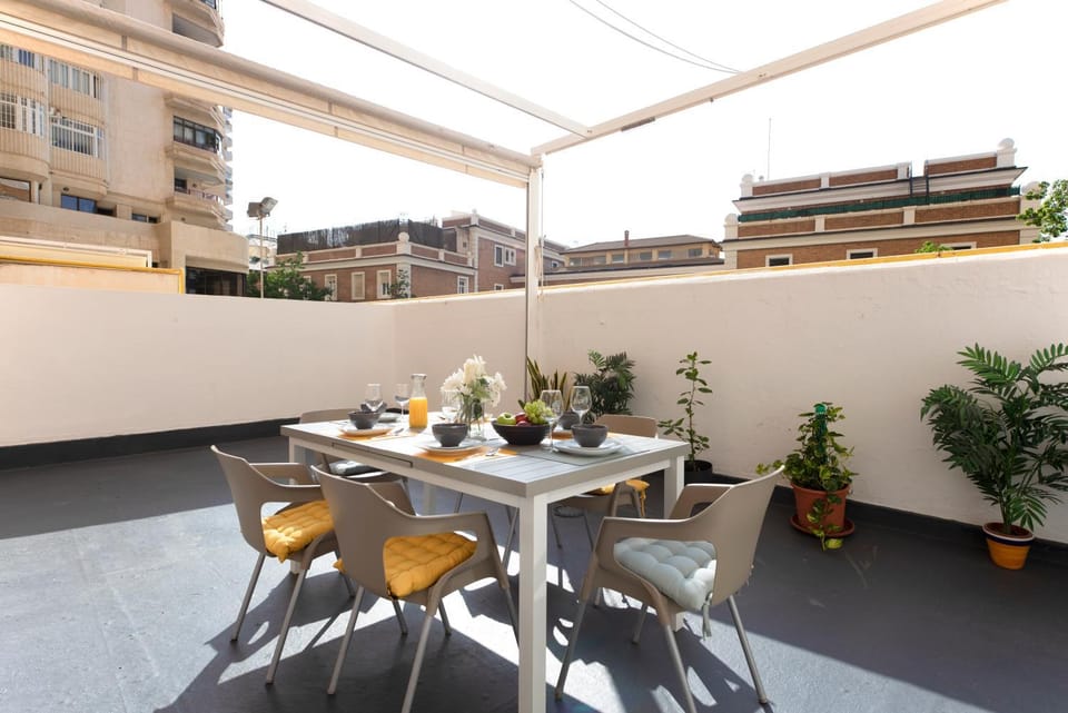 Patio, Day, View (from property/room), Balcony/Terrace, Dining area, Breakfast, internet