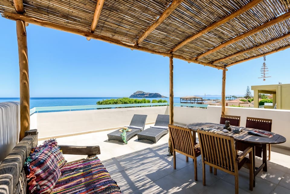Ilias Apartments Apartment in Platanias