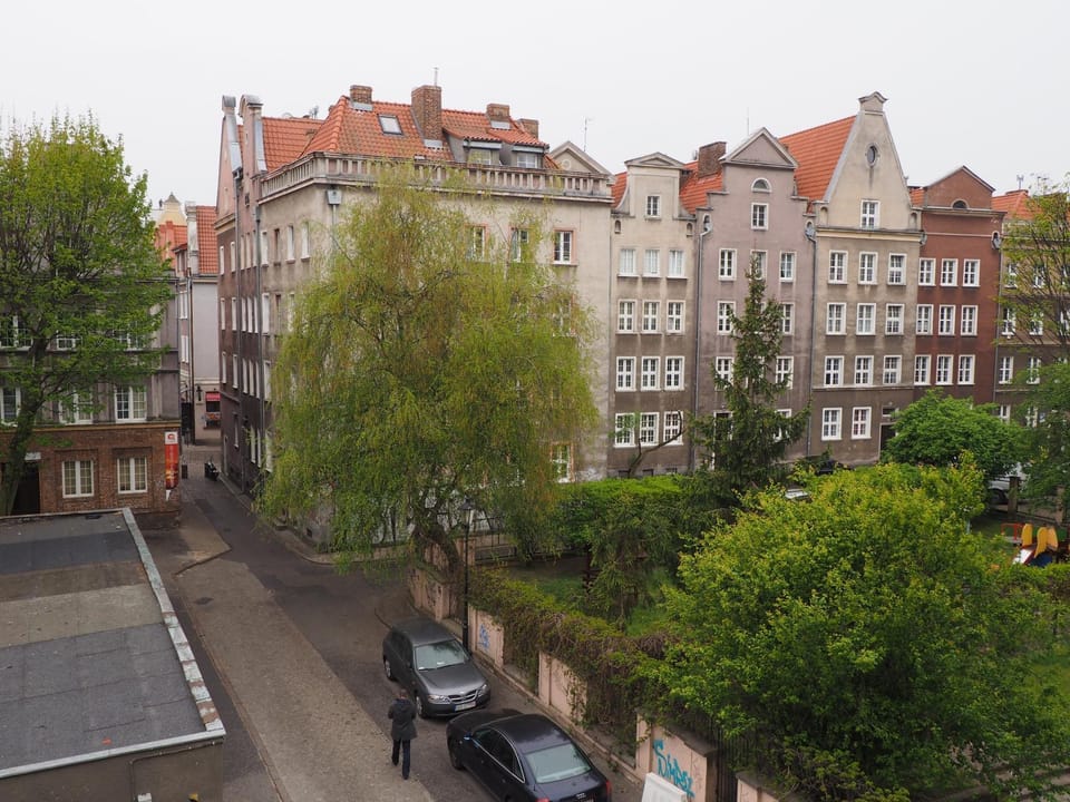 Neighbourhood, Street view