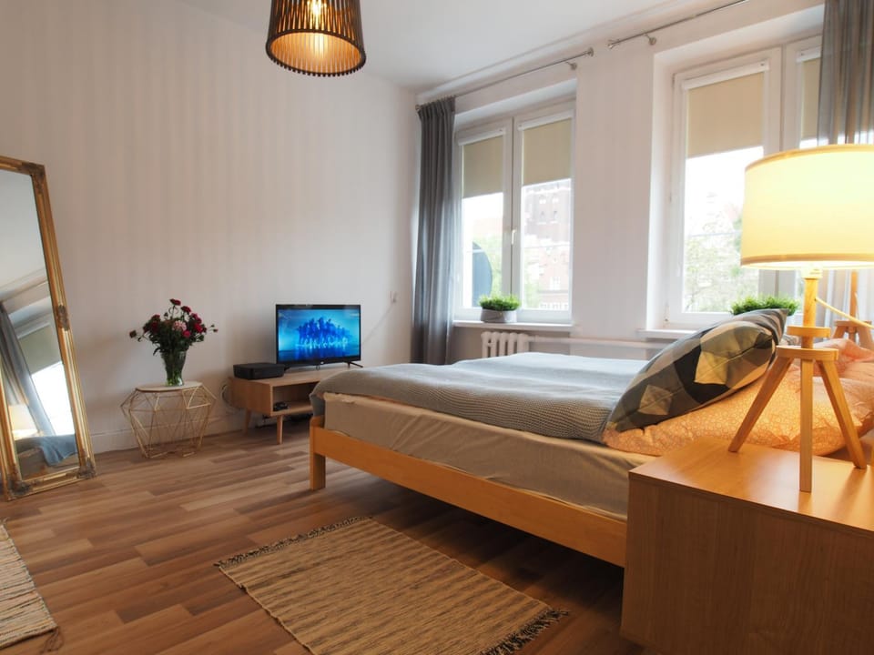 TV and multimedia, Photo of the whole room