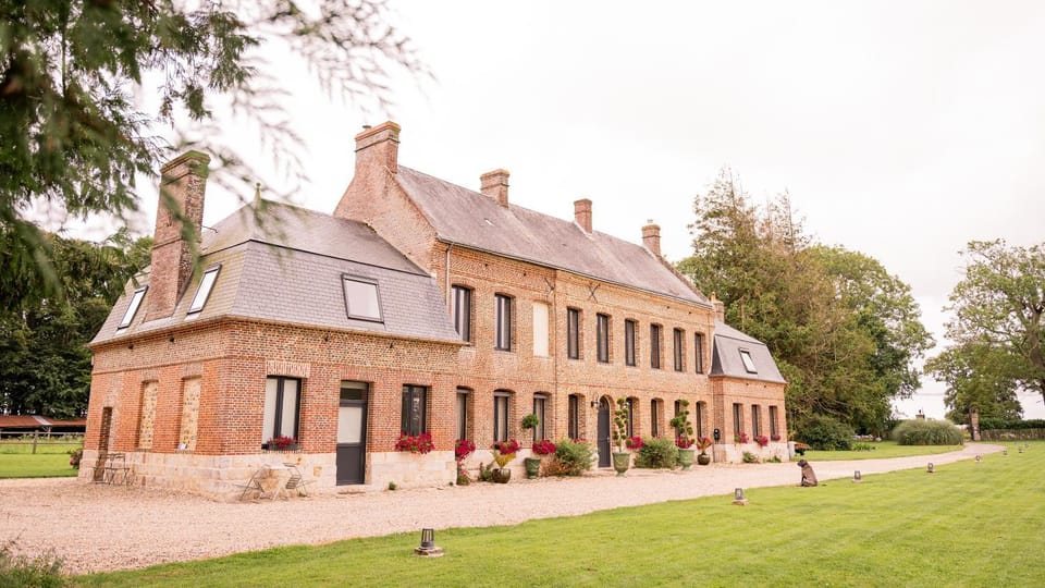 Property building, Garden, Garden view