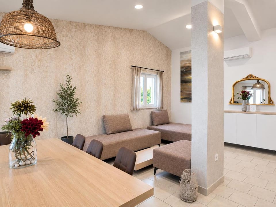 OrkulaBliss Apartments Apartment in Zadar County