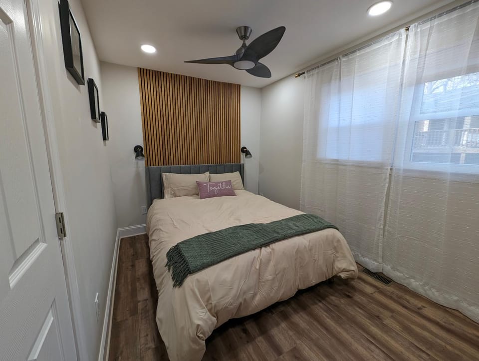 Bed, Bedroom, fireplace, wardrobe