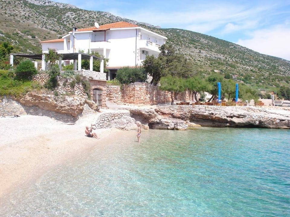 Facade/entrance, Beach