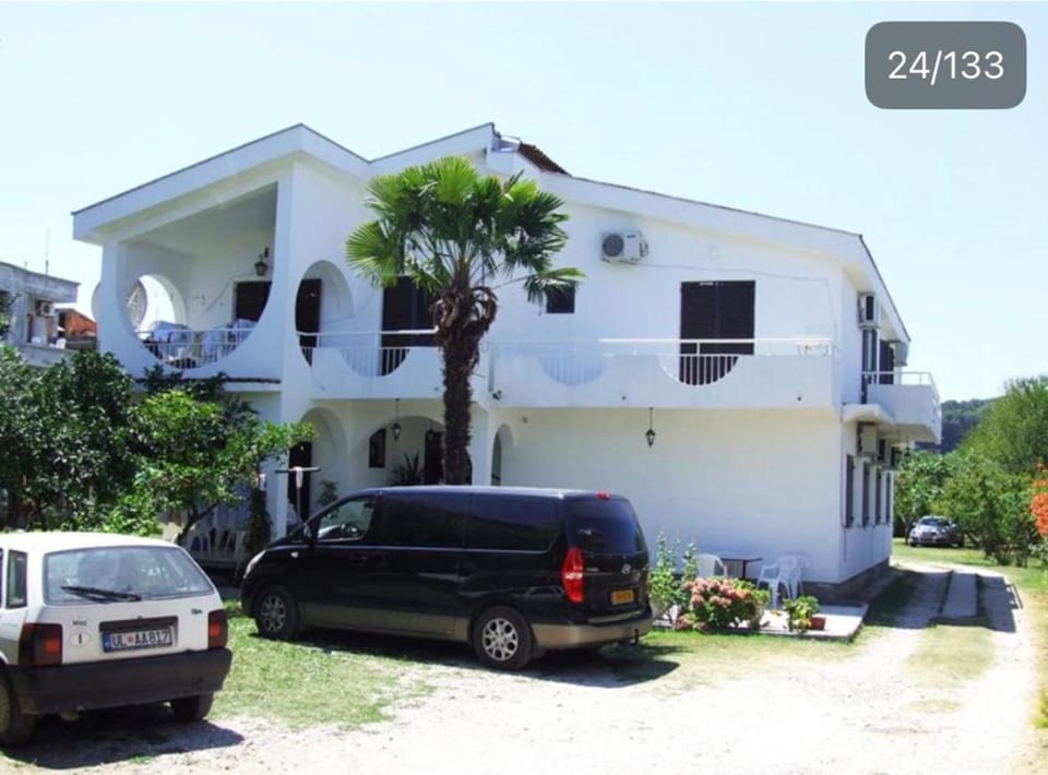 B&B Lovac Pool & Spa Bed and Breakfast in Ulcinj Municipality
