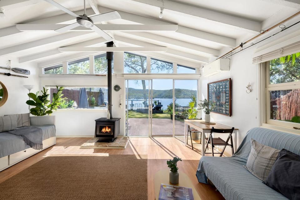 Living room, Seating area, fireplace
