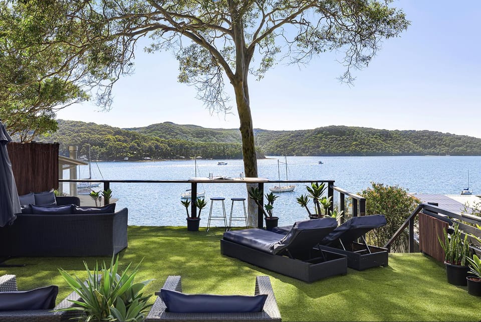 Patio, Day, Natural landscape, Seating area, Lake view, River view