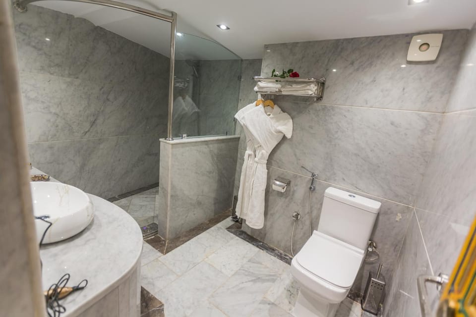 Bathroom, Other