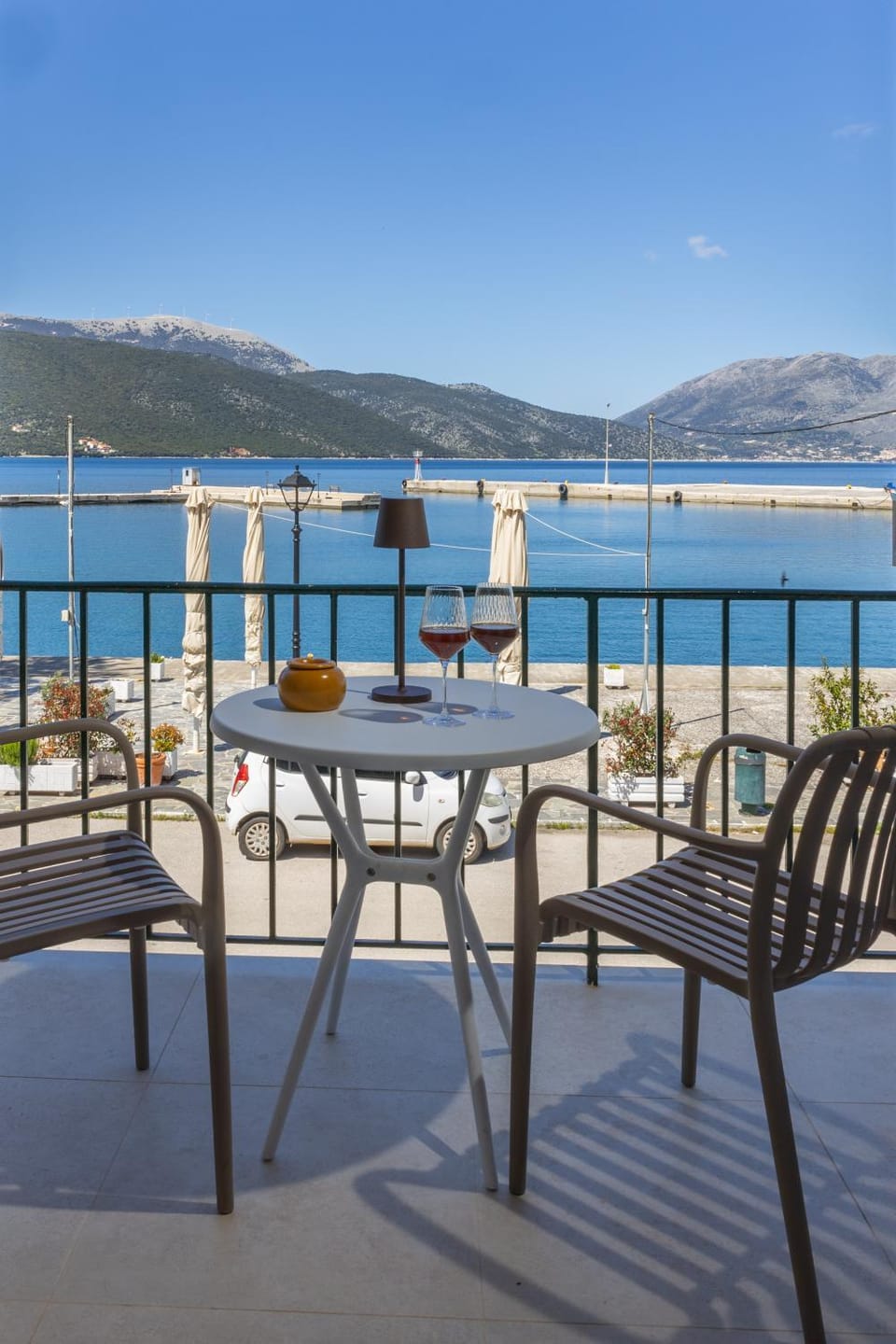 Cavaliere Seafront House - Klio Apartment in Sami