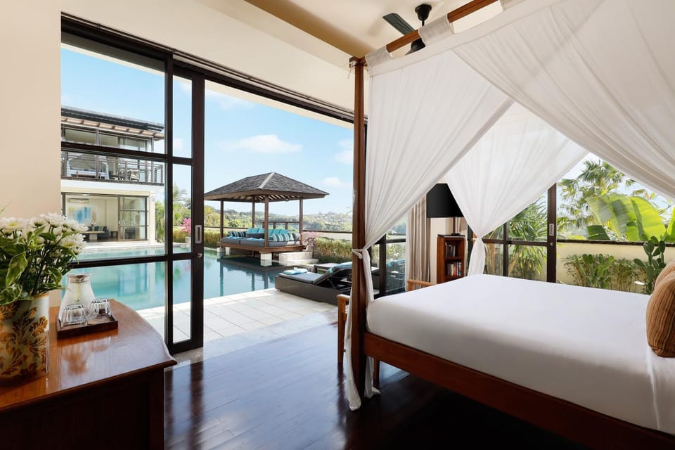 Bed, Bedroom, Pool view