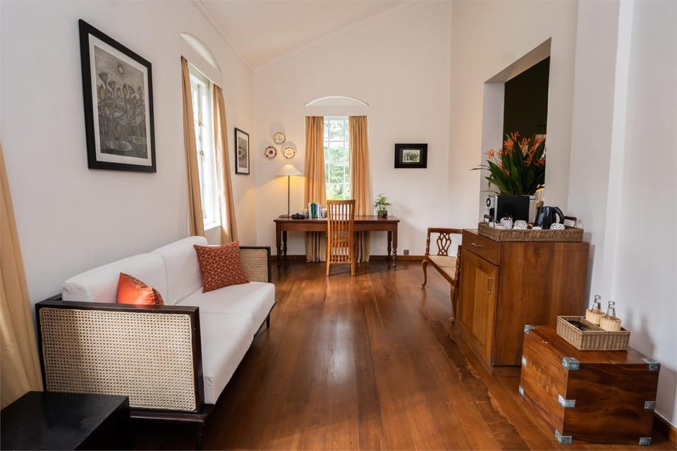 Property building, Seating area