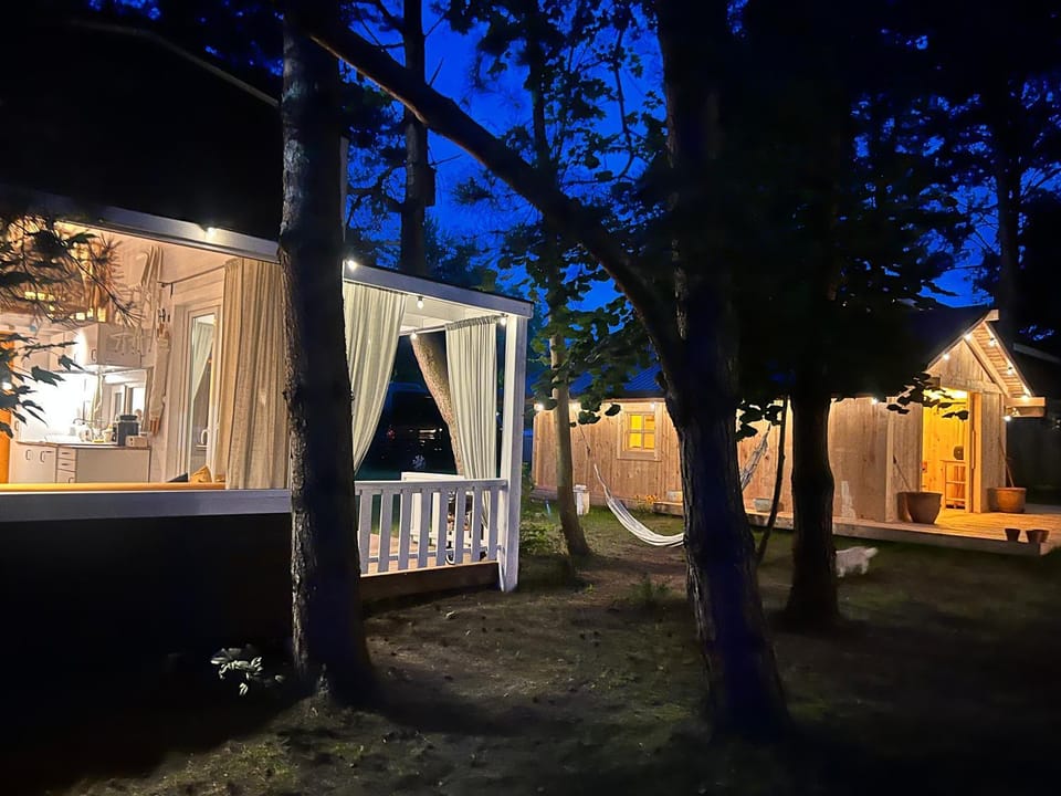 Domki nad morzem Sasino Mojo Miodno Checz House in Pomeranian Voivodeship
