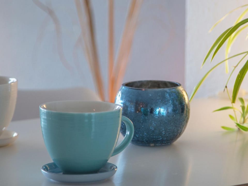 Coffee/tea facilities, Decorative detail