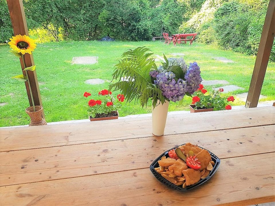 Balcony/Terrace, Food, Garden view