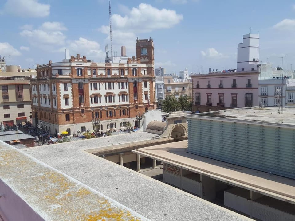 City view, Location