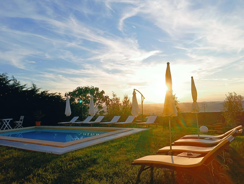 Domus Langhe B&B Bed and Breakfast in Piedmont