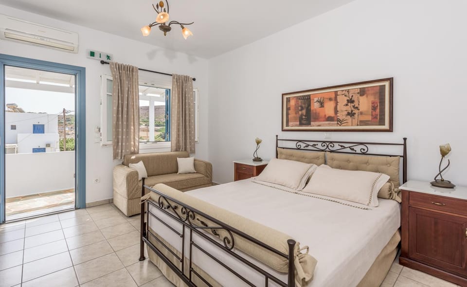Astraeos Bed and Breakfast in Milos