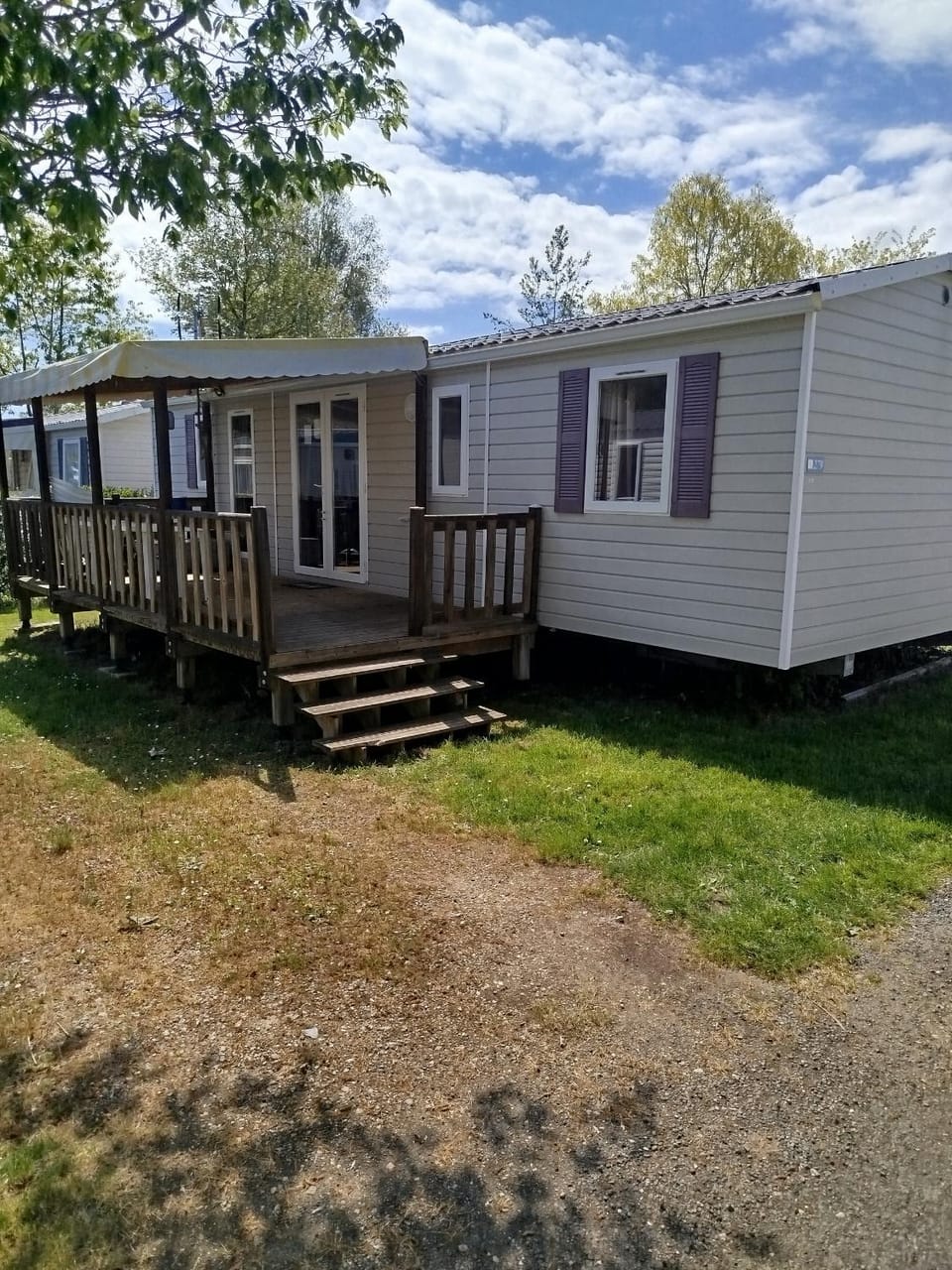 Property building, Day, Garden