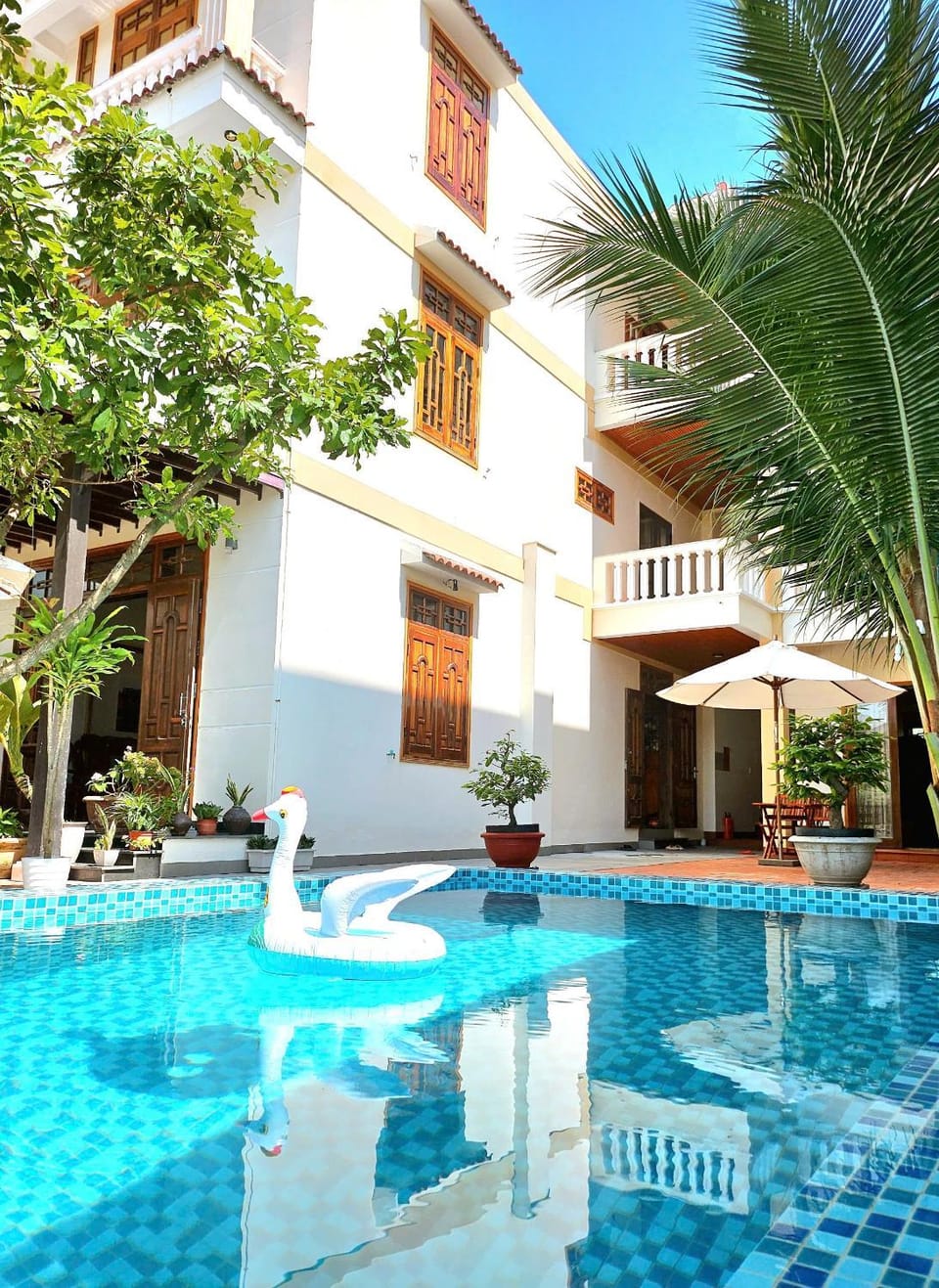 Pool view, Swimming pool