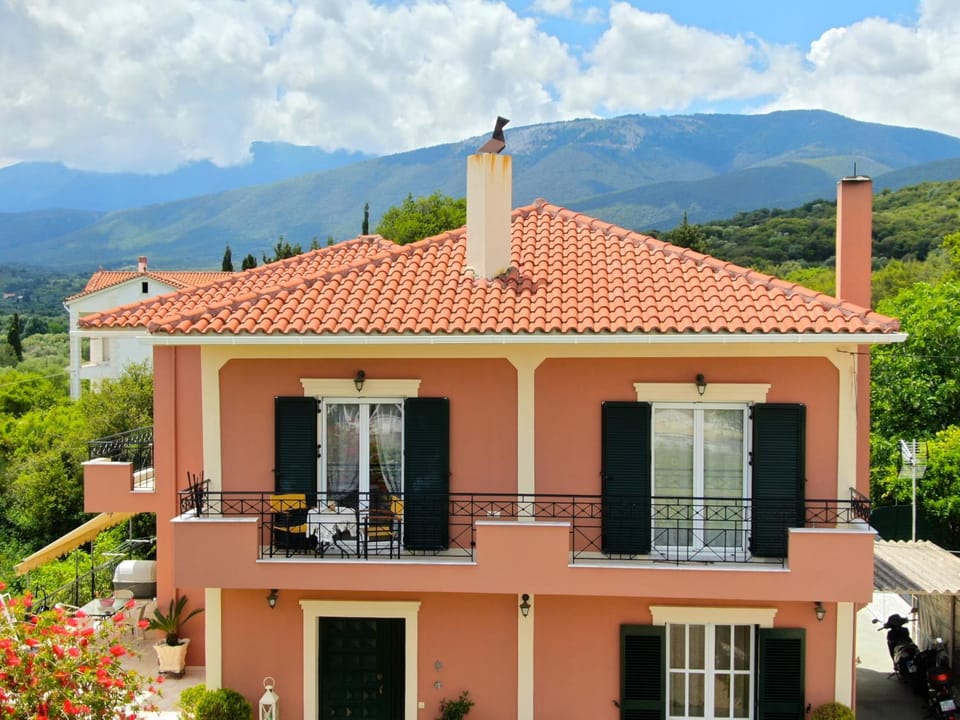 Ntina's house Apartment in Karavomylos