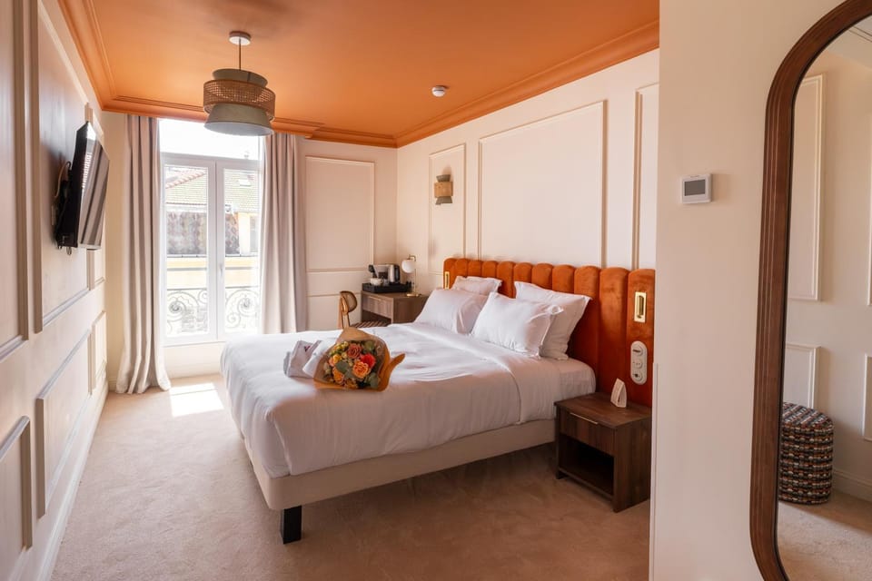 Hotel Ambassador, completely renovated Hotel in Nice