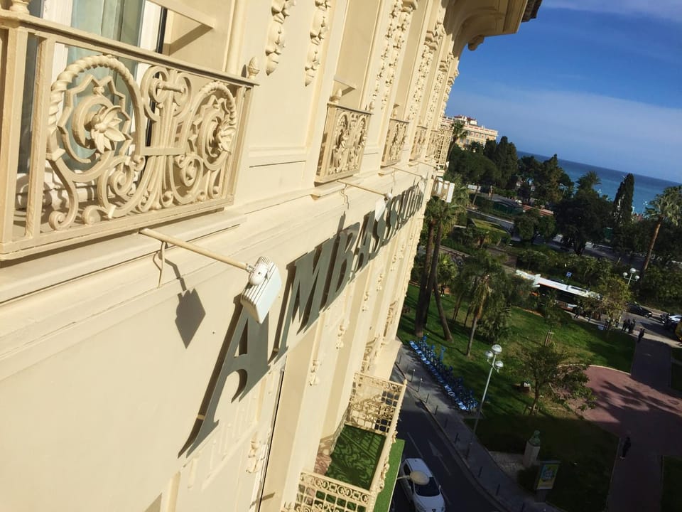 Property building, Facade/entrance, Garden, Beach