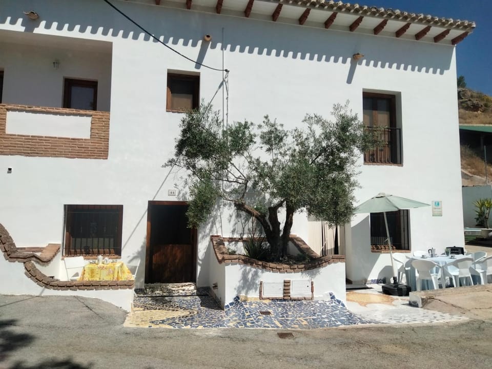 Casa Cueva Sol con chimenea y piscina privada House in Sierra de Cazorla Comarca