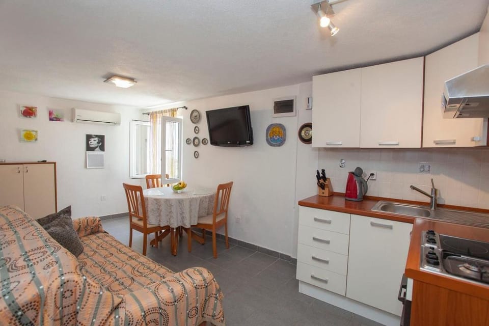 Villa Filip Bed and Breakfast in Brela