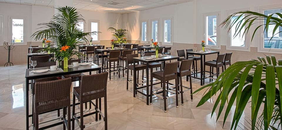 Lounge or bar