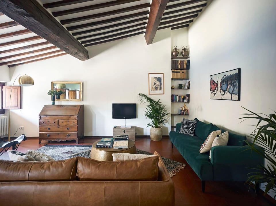 TV and multimedia, Living room, Seating area