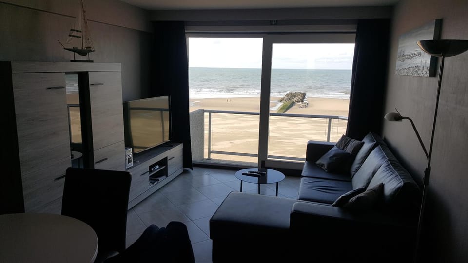 Living room, Sea view