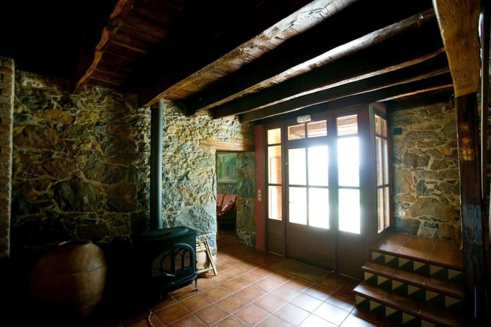 Can Cisquet Villa in Ripollès