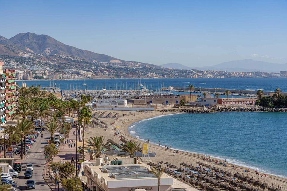 Nearby landmark, Beach, Evening entertainment, City view, Mountain view
