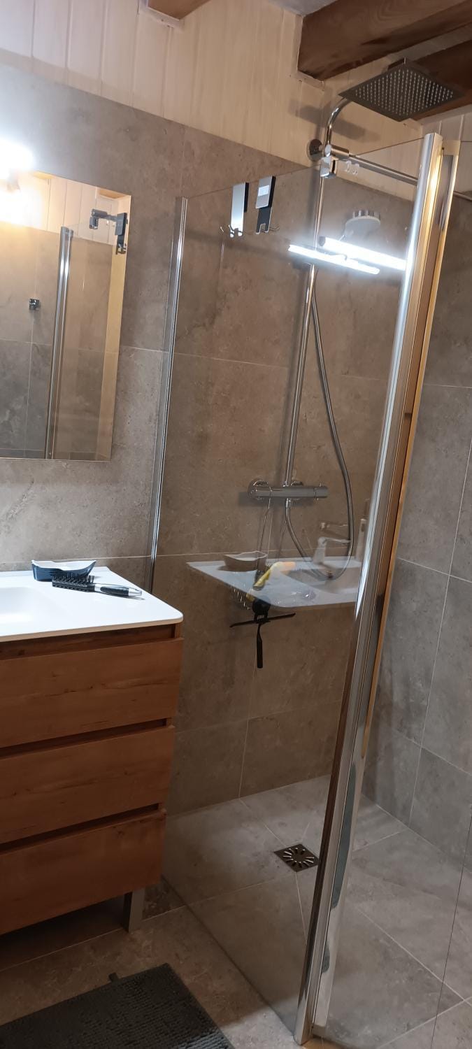 Shower, Bathroom