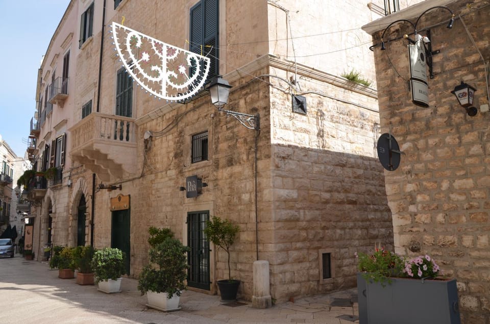 Property building, Street view