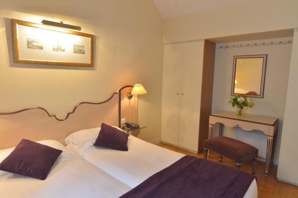 Decorative detail, Bedroom