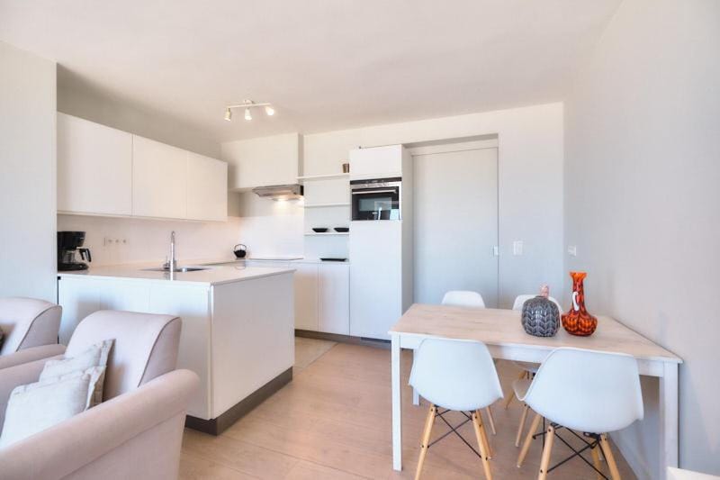 LECOMTE - The Shoreline Collection 13 Apartment in Ostend