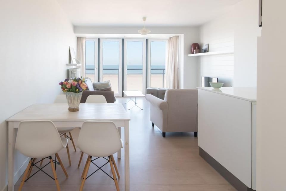 LECOMTE - The Shoreline Collection 13 Apartment in Ostend