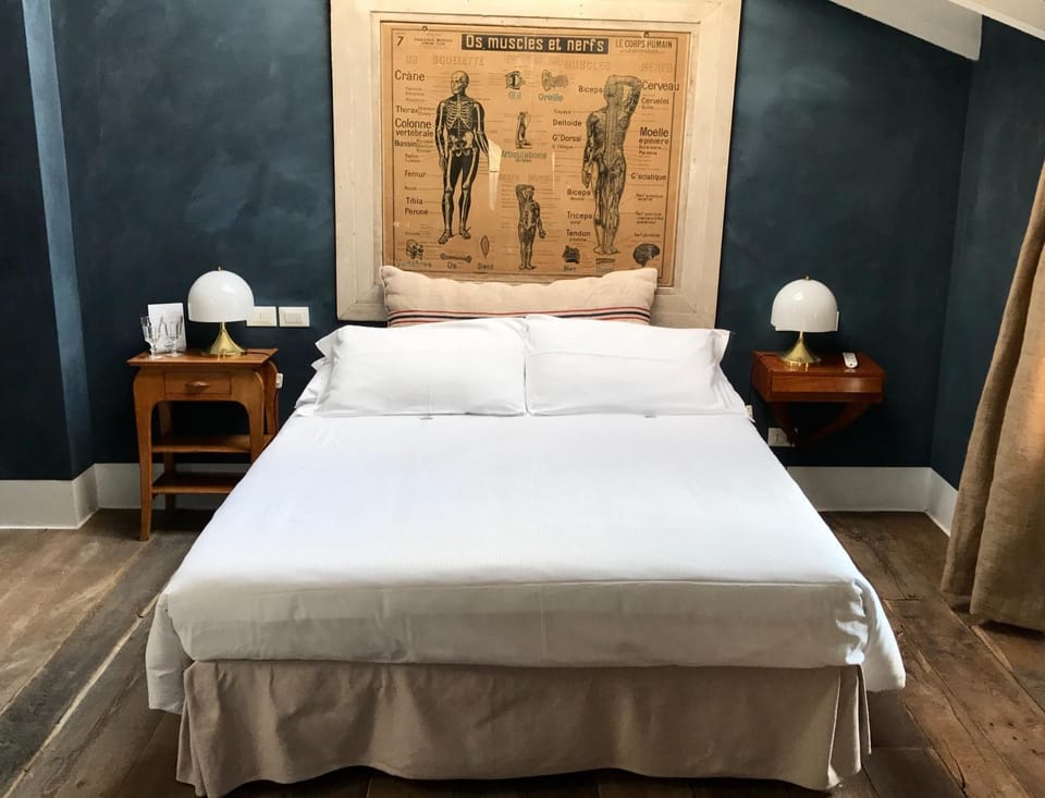 Decorative detail, Bedroom