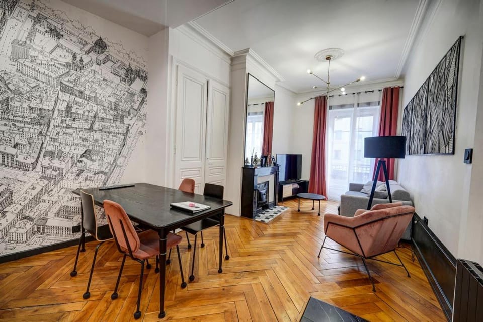 La Suite en Rose - Spa - Lyon Centre Brotteaux Apartment in Villeurbanne