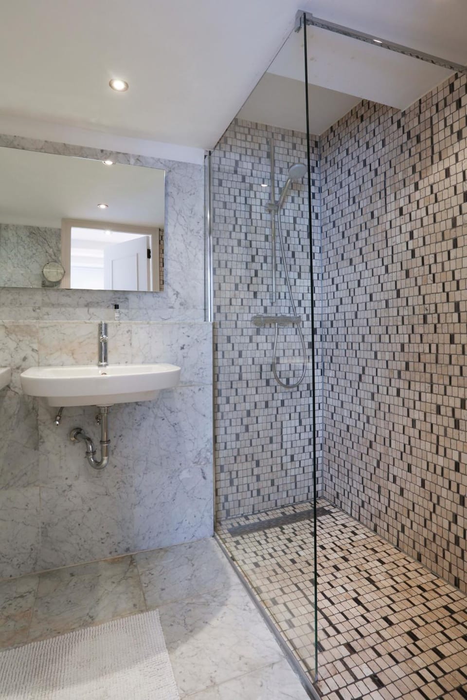 EMPIRIC Keizersgracht Bed and Breakfast in Amsterdam