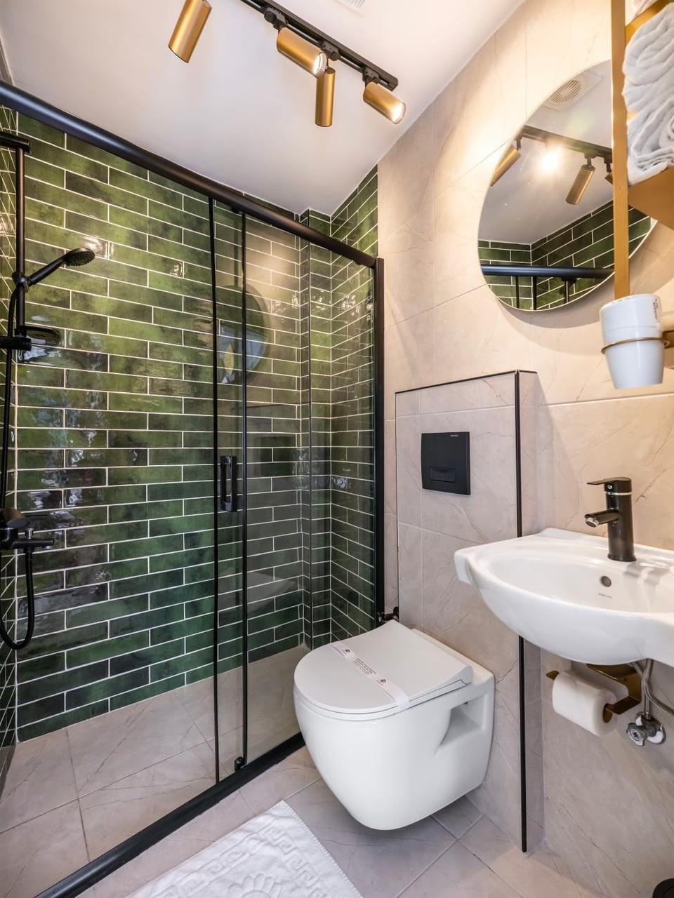 Shower, Toilet, Bathroom